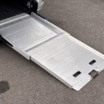 ノア X タイプ1 車いす2名仕様 4WD