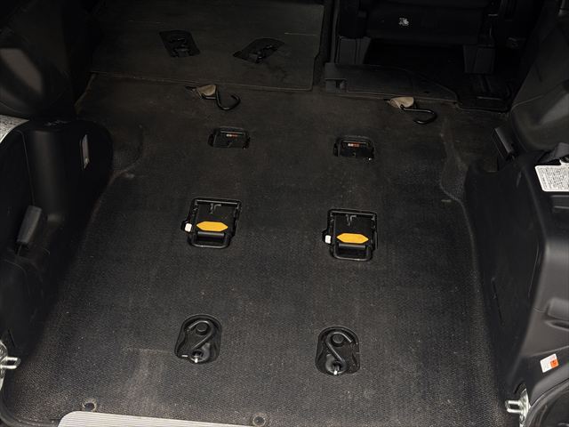 ノア X タイプ1 車いす2名仕様 4WD