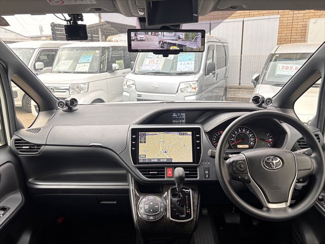 ノア X タイプ1 車いす2名仕様 4WD