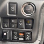 ノア X タイプ1 車いす2名仕様 4WD