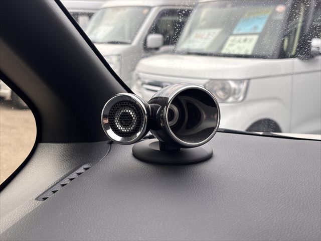 ノア X タイプ1 車いす2名仕様 4WD