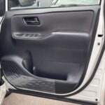 ノア X タイプ1 車いす2名仕様 4WD