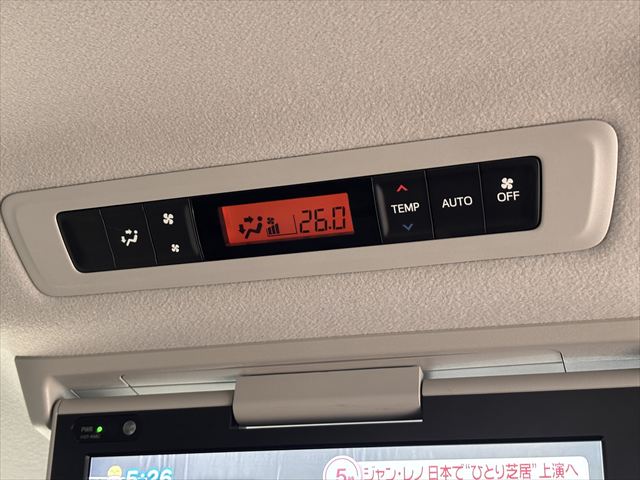 ノア X タイプ1 車いす2名仕様 4WD