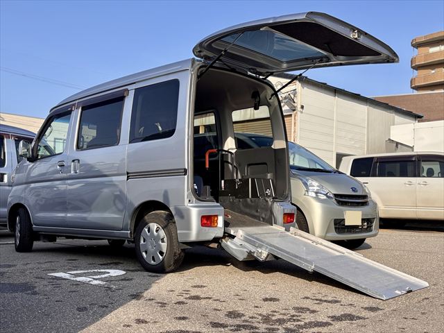 エブリイワゴン スローパー 4WD