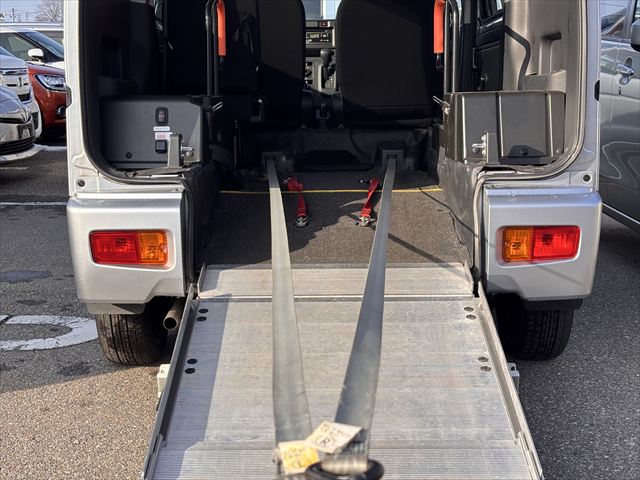 エブリイワゴン スローパー 4WD