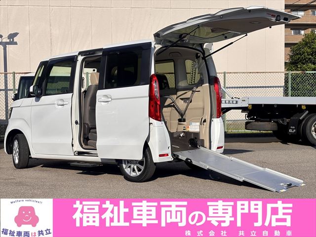 N-BOX G スロープ 4WD 助手席側オートステップ付き