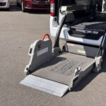 NV350キャラバンバン リアリフト 車いす2名 ディーゼル4WD