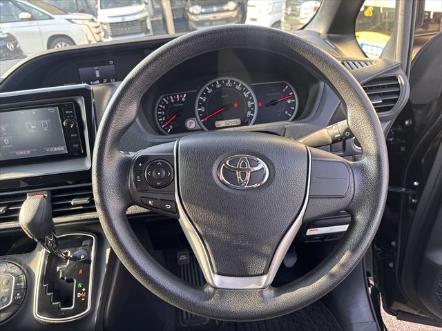 ノア X タイプ2 サードシート付 4WD