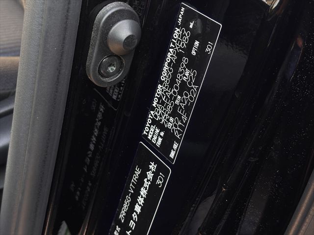 ノア X タイプ2 サードシート付 4WD