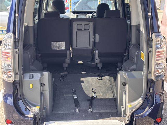 ヴォクシー X Lエディション タイプ2 4WD