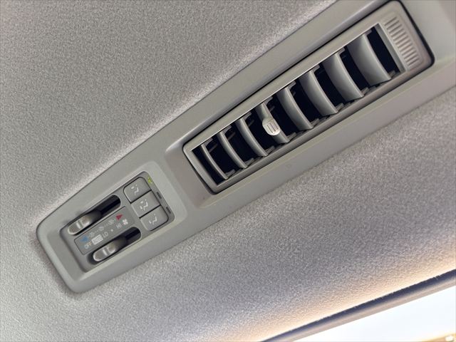 ヴォクシー X Lエディション タイプ2 4WD
