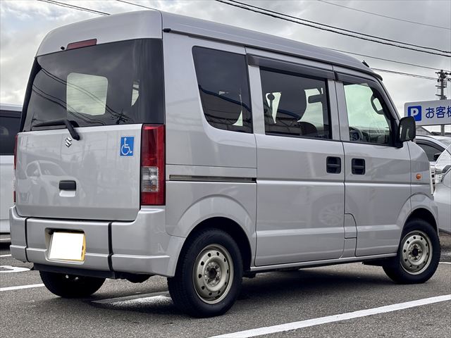 エブリイワゴン スローパー 補助シート付 4WD