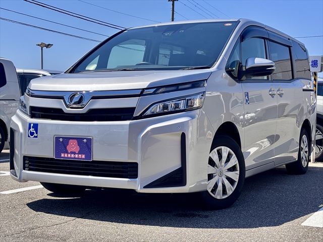 ヴォクシー X タイプ2 サードシート付 4WD