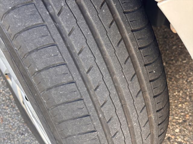 ヴォクシー X タイプ2 サードシート付 4WD