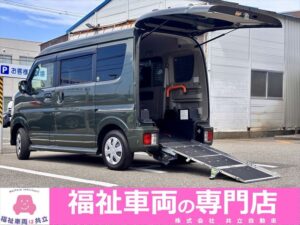 NV100クリッパーリオ チェアキャブ スロープ 4WD