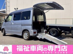 アトレーワゴン スロープ リア補助シート付 4WD