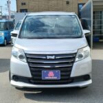 ノア X タイプ2  車いす1名 サードシート付 4WD