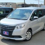 ノア X タイプ2  車いす1名 サードシート付 4WD