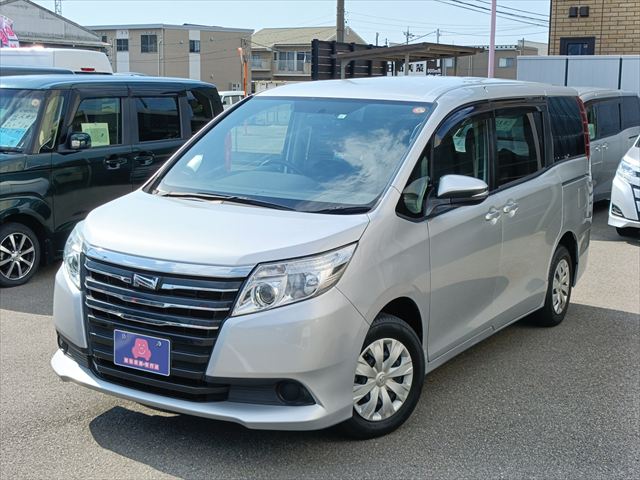 ノア X タイプ2  車いす1名 サードシート付 4WD