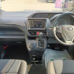 ノア X タイプ2  車いす1名 サードシート付 4WD