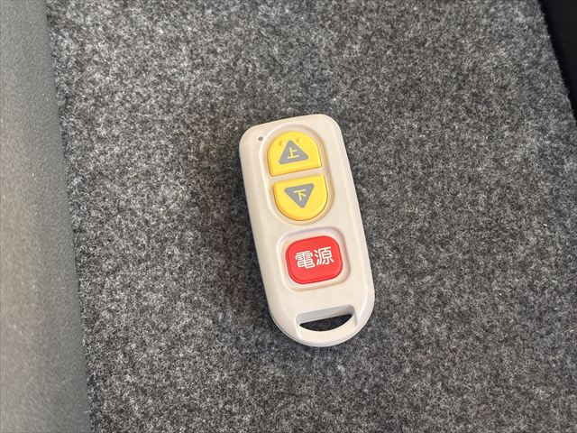 アトレーワゴン スロープ リア補助シート付 4WD