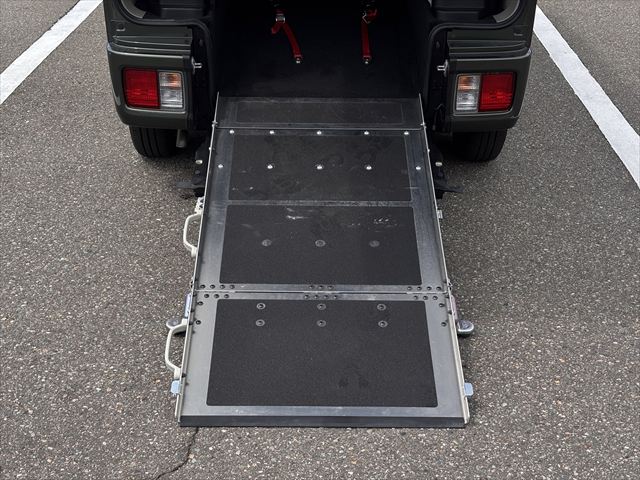 NV100クリッパーリオ チェアキャブ スロープ 4WD