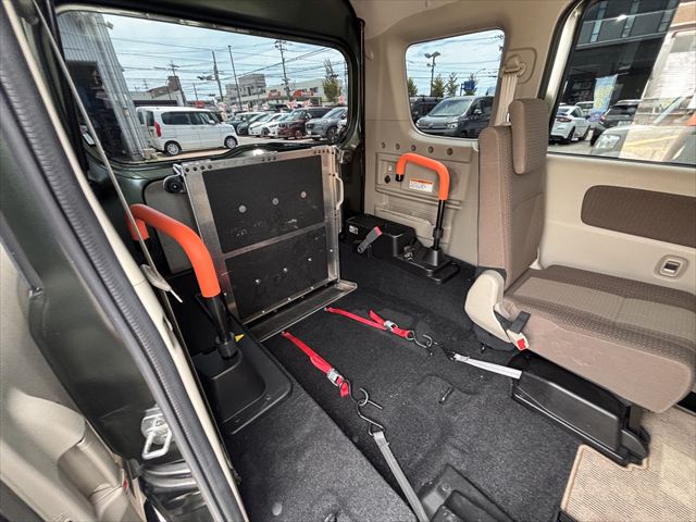 NV100クリッパーリオ チェアキャブ スロープ 4WD
