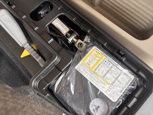 NV100クリッパーリオ チェアキャブ スロープ 4WD