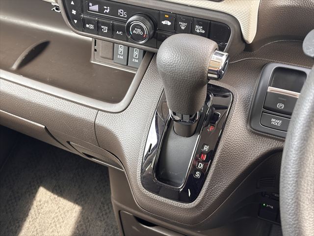 N-BOX スロープ L ターボ 4WD
