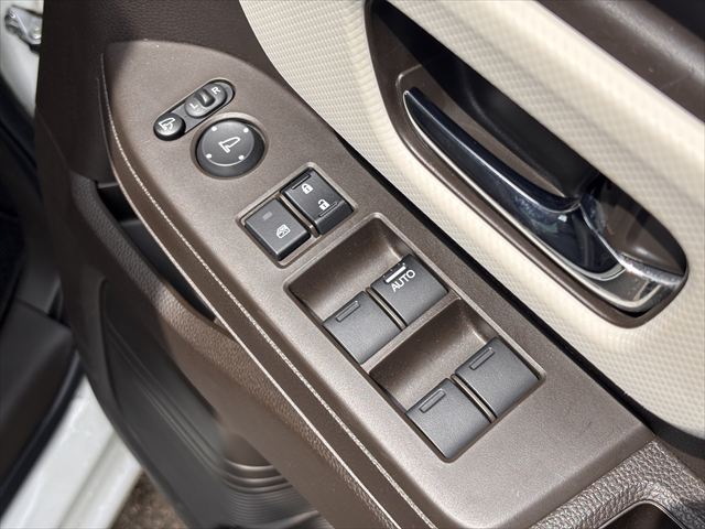 N-BOX スロープ L ターボ 4WD