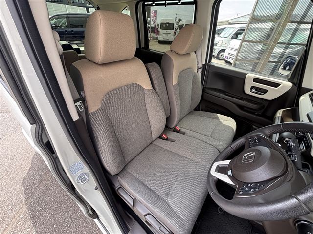 N-BOX スロープ L ターボ 4WD