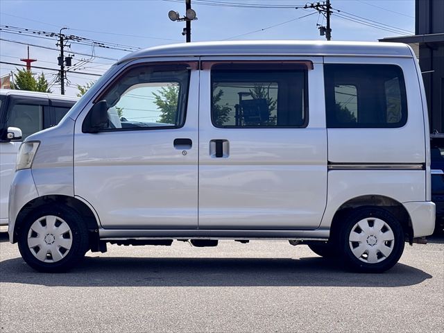 ハイゼットカーゴ スローパー リアシートレス 補助シート付き 4WD