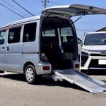 ハイゼットカーゴ スローパー リアシートレス 補助シート付き 4WD