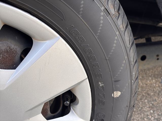 ハイゼットカーゴ スローパー リアシートレス 補助シート付き 4WD