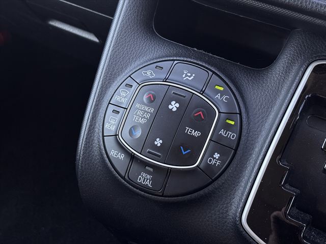 ノア X タイプ1 スロープタイプ 車いす1名 4WD