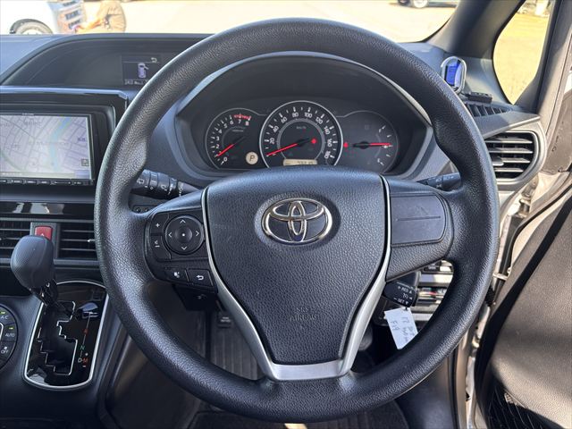 ノア X タイプ1 スロープタイプ 車いす1名 4WD