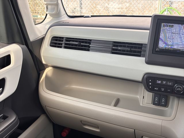 N-BOX Gスロープ Lターボホンダセンシング 4WD