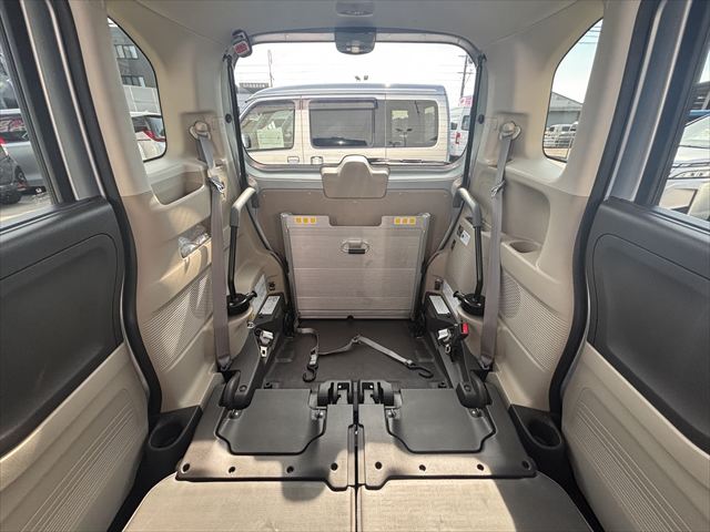N-BOX Gスロープ Lターボホンダセンシング 4WD