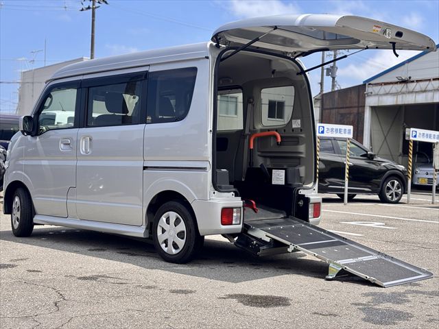 NV100クリッパーリオ スロープ 4WD