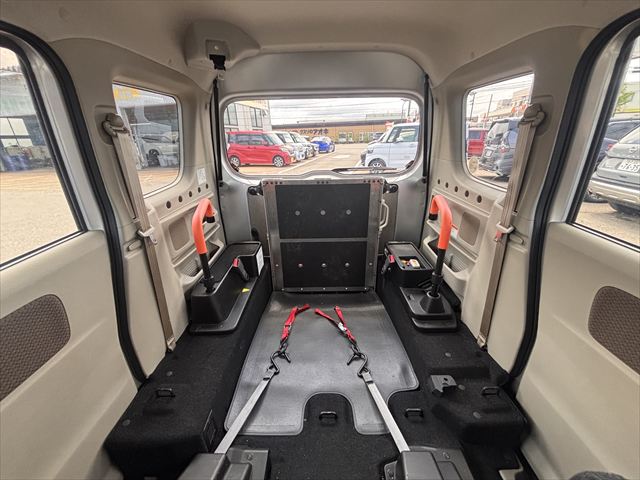 NV100クリッパーリオ スロープ 4WD