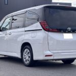 ノア X スロープ タイプ2 4WD (サードシート無し)