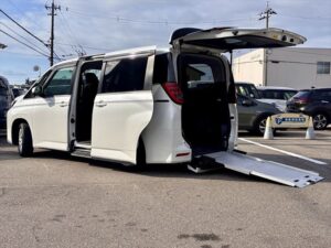 ノア X スロープ タイプ2 4WD (サードシート無し)