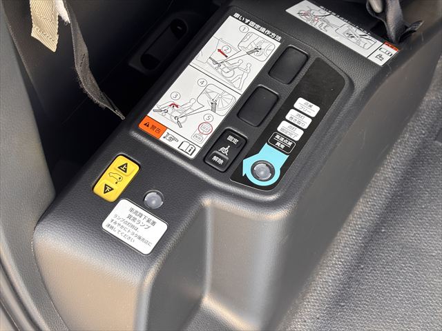 ノア X スロープ タイプ2 4WD (サードシート無し)
