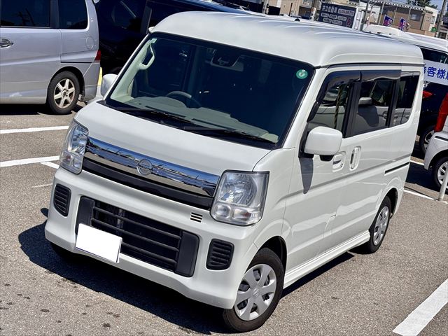 NV100クリッパーリオチェアキャブ 4WD