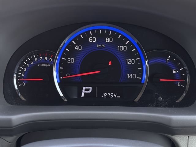 NV100クリッパーリオチェアキャブ 4WD