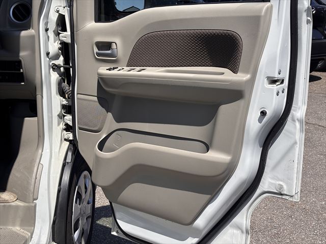 NV100クリッパーリオチェアキャブ 4WD