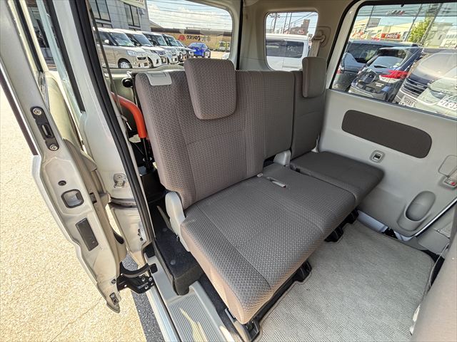 NV100クリッパーリオチェアキャブ 4WD