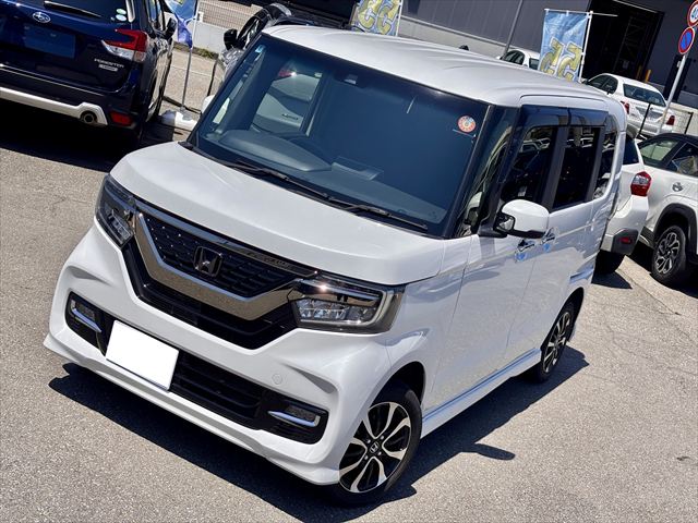 N-BOXカスタム G スロープ ホンダセンシング 4WD