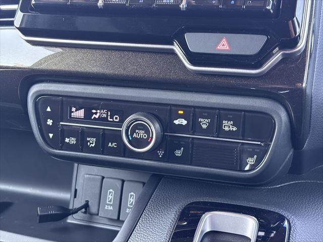 N-BOXカスタム G スロープ ホンダセンシング 4WD