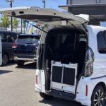 N-BOXカスタム G スロープ ホンダセンシング 4WD